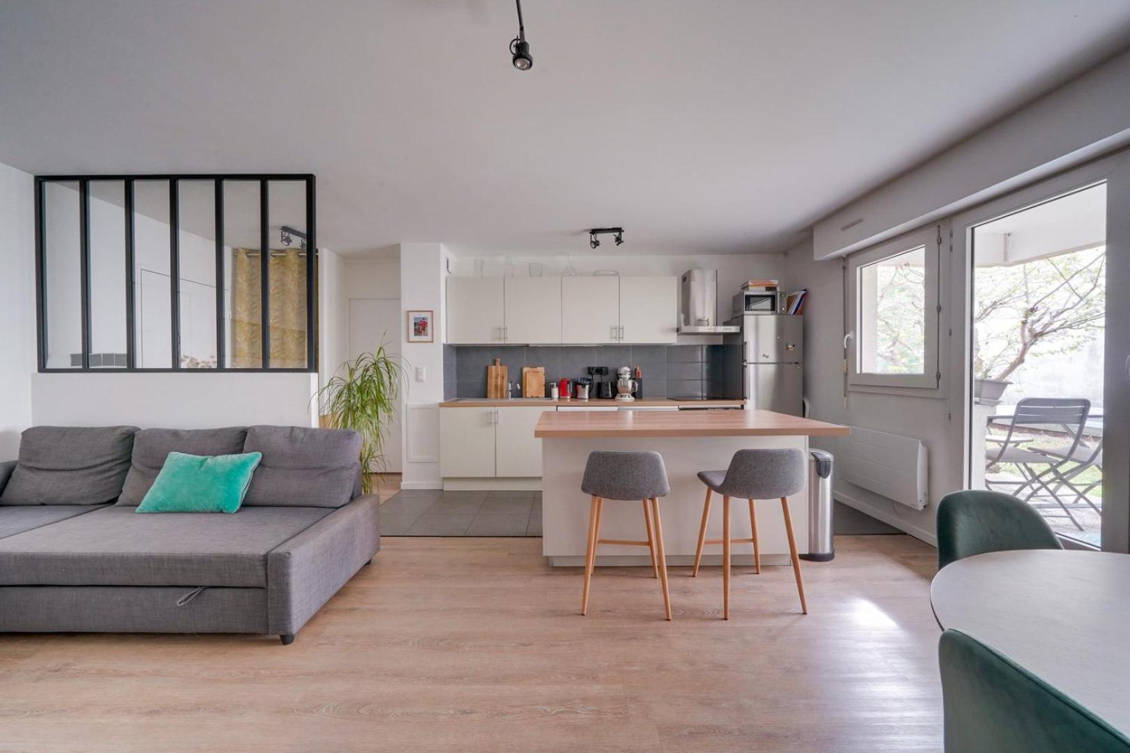 Pleasant Flat In Bordeaux With Terrace And Parking Apartment Exterior photo
