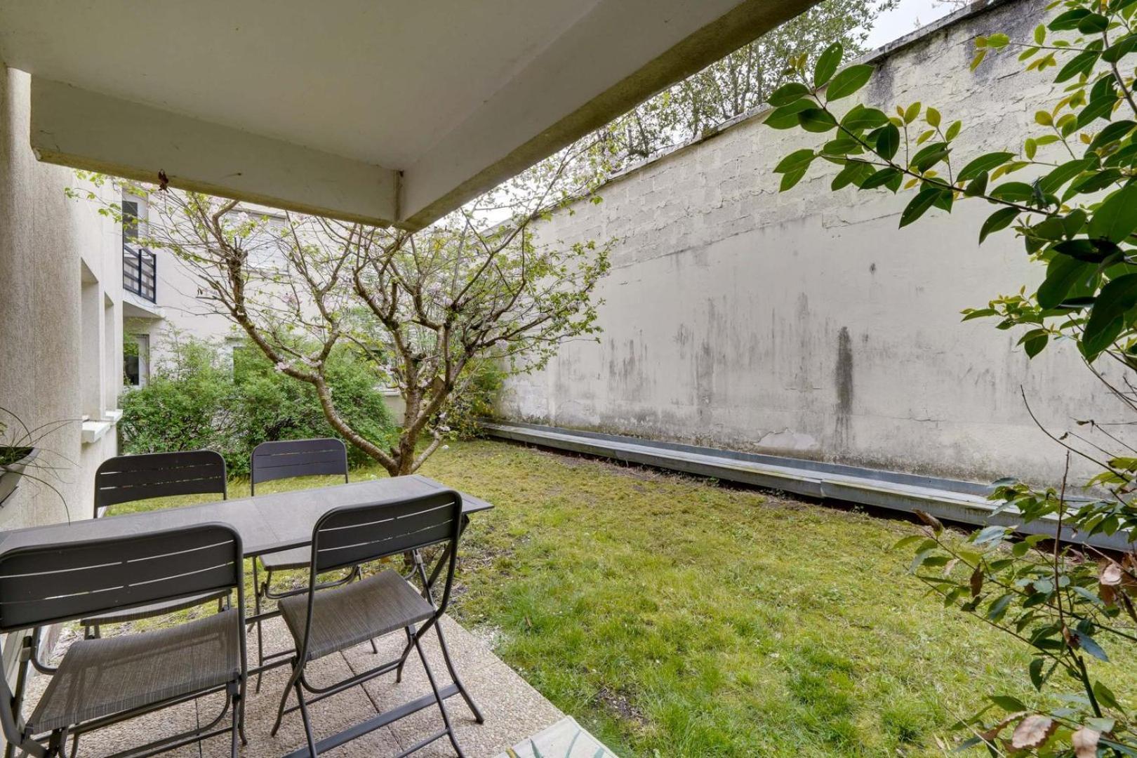 Pleasant Flat In Bordeaux With Terrace And Parking Apartment Exterior photo